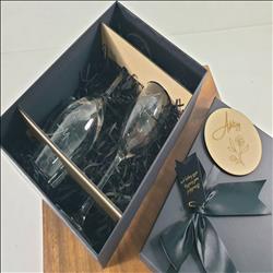 玻璃杯雕刻 | 桑迪香檳杯 可刻名字 LOGO 附禮盒紙袋 木質賀卡 可加購升級專屬木盒裝 | 展示圖