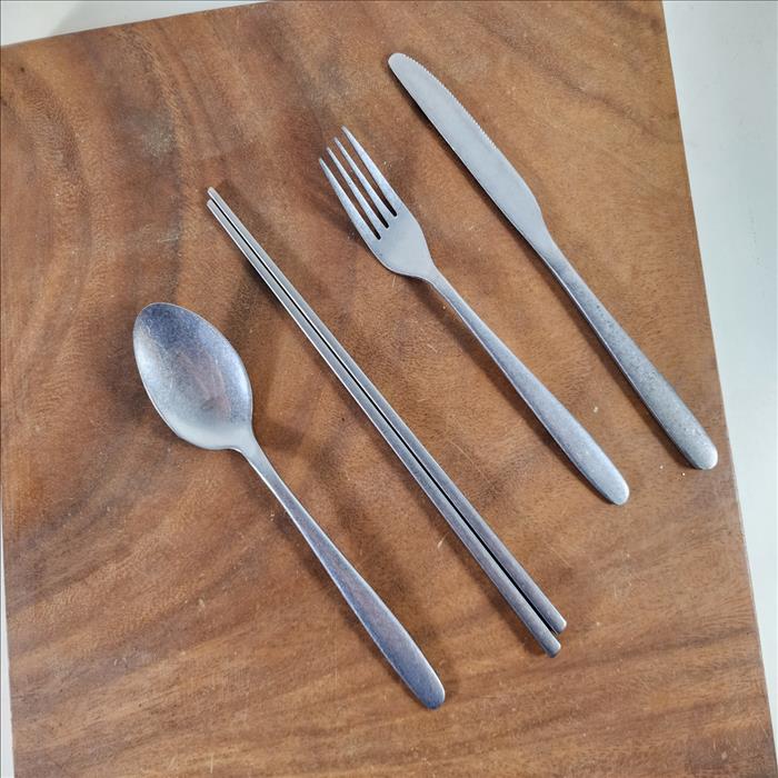 復古仿舊風 不鏽鋼 刀叉筷家用餐具四件可選(刀、叉、勺、筷) 銀色款 | 第一張展示圖