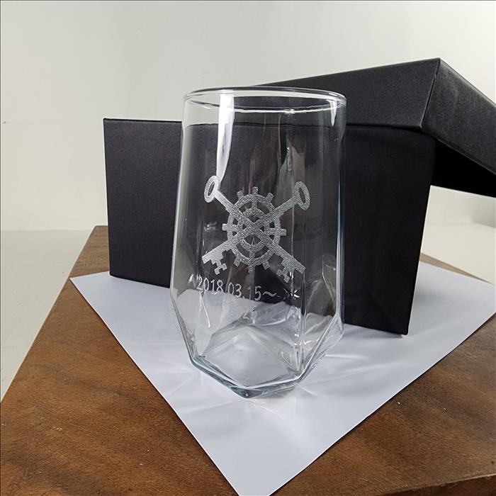 玻璃杯雕刻 細緻鑽形威杯 雙入禮盒 可刻名字 LOGO 附禮盒紙袋 木質賀卡 | 第一張展示圖