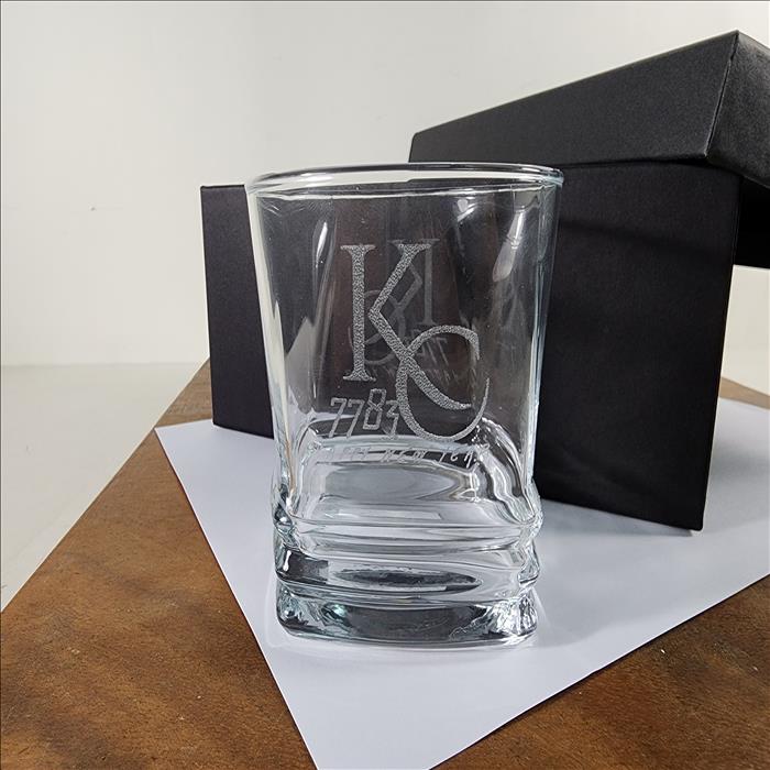 玻璃杯雕刻 細緻賽維亞方杯 雙入禮盒 可刻名字 LOGO 附禮盒紙袋 木質賀卡 | 第一張展示圖