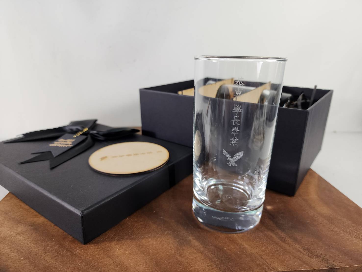 玻璃杯雕刻   果汁杯 水杯 可林杯  雙入禮盒 可來圖訂製 可刻名字附禮盒紙袋 木質賀卡 | 第二張展示圖