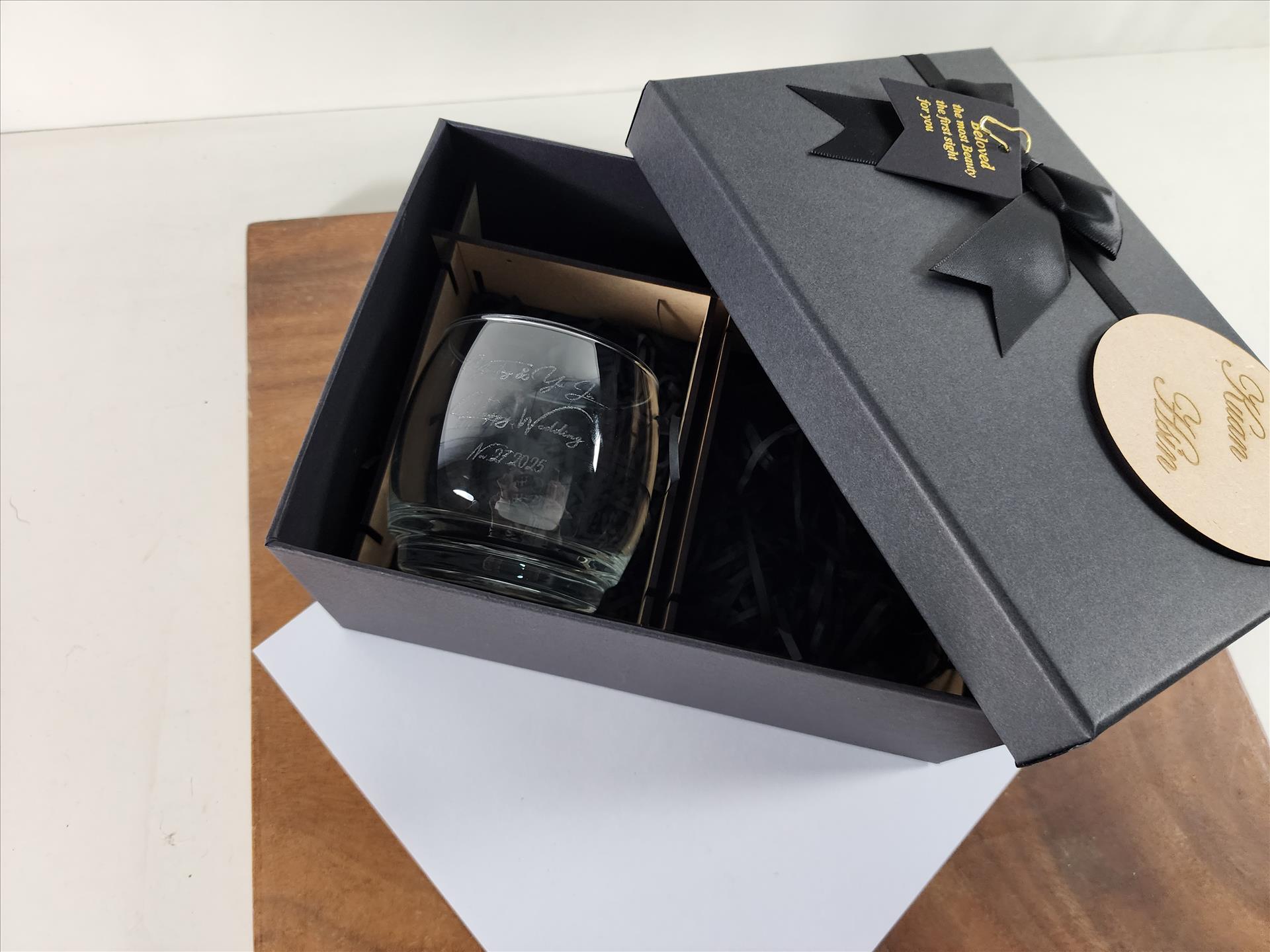 玻璃杯雕刻 細緻橢圓可疊威杯 雙入禮盒 可刻名字 LOGO 附禮盒紙袋 木質賀卡 | 第二張展示圖