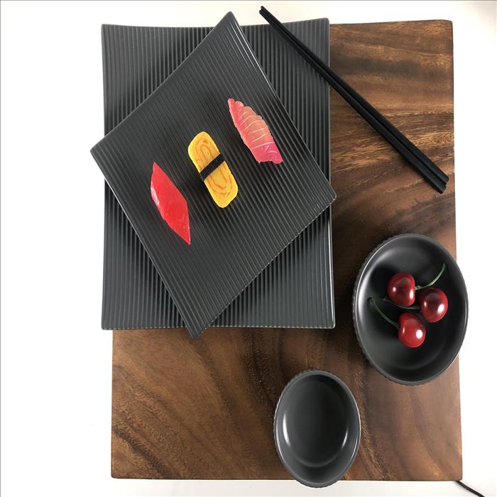 套裝餐具 正方形條紋啞光絨盤、咖啡杯、小菜碟(大.小) 黑灰色 | 展示圖