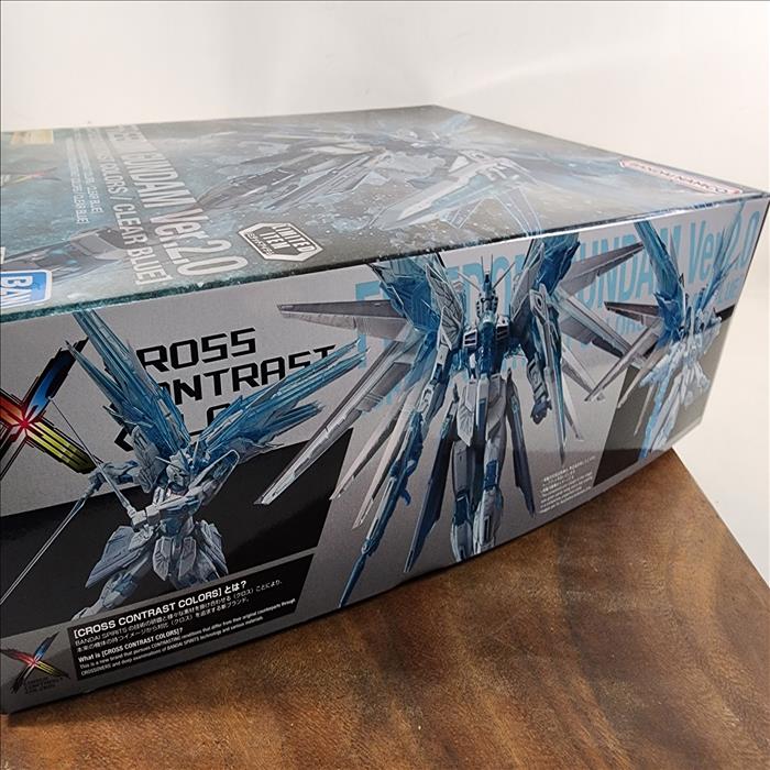 限量版模型 日版正品 冰霜自由  MG 1/100 自由鋼彈 Ver.2.0 24小時出貨 | 展示圖